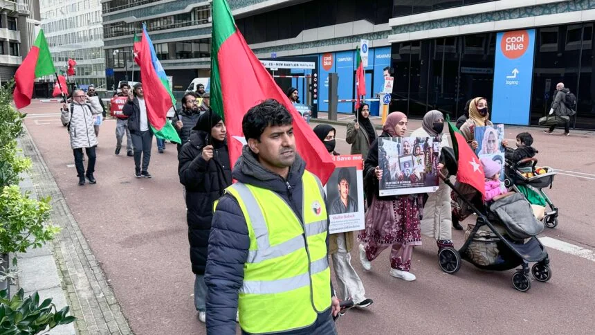 BNM Holds Protest in Front of Dutch Parliament on Human Rights Day
