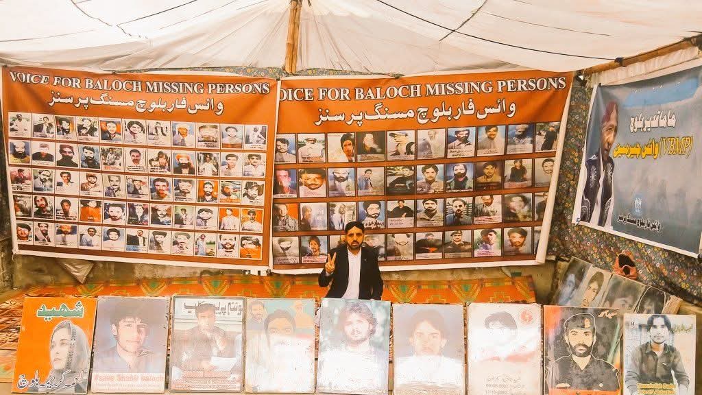 Quetta: VBMP protest continues despite severe cold and rain