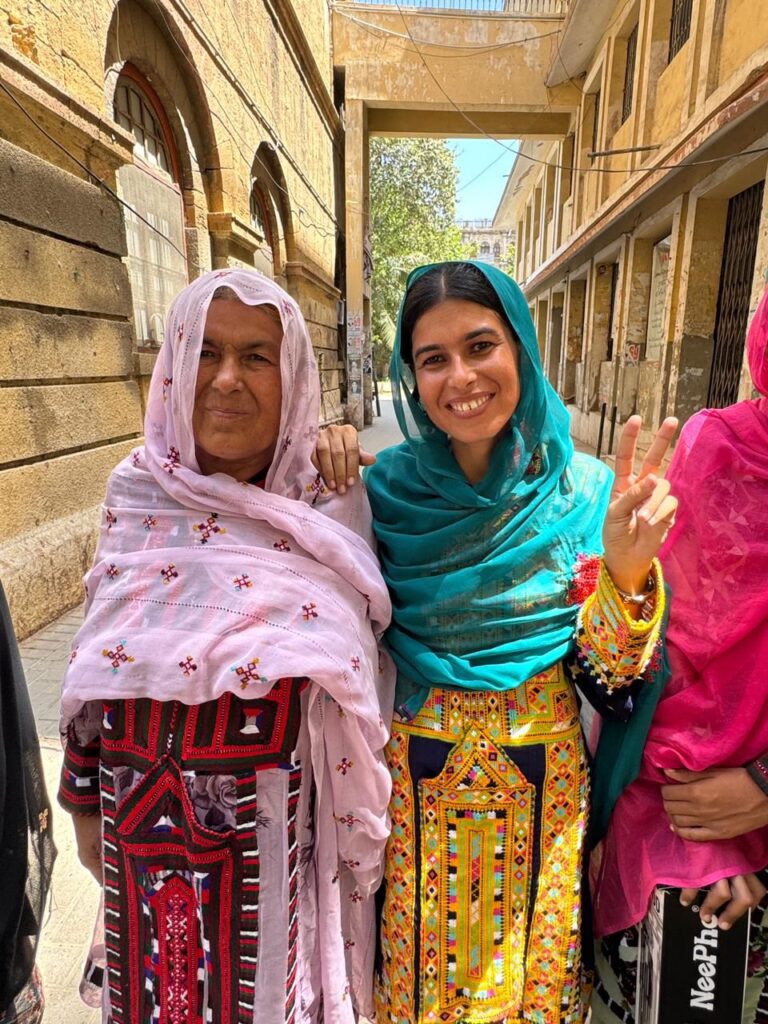 Fozia Baloch and Family Released in Karachi