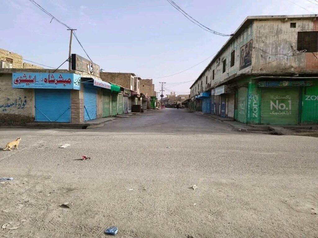 All Routes Into Noshki City Closed Since Early Morning; Undeclared Lockdown Leaves Traders, Residents in Distress
