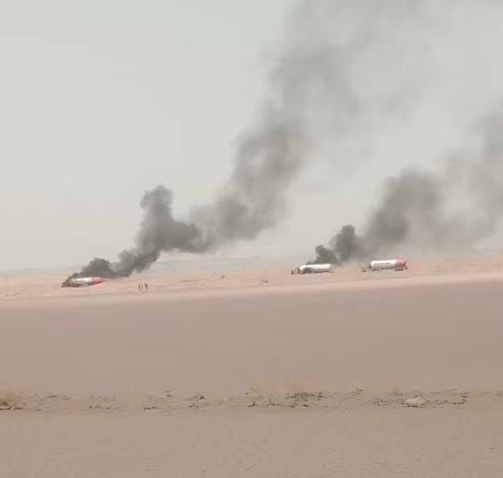 Chagai: Armed Men Set Up Checkpoint at Nok Chah, Torch Five Oil Tankers
