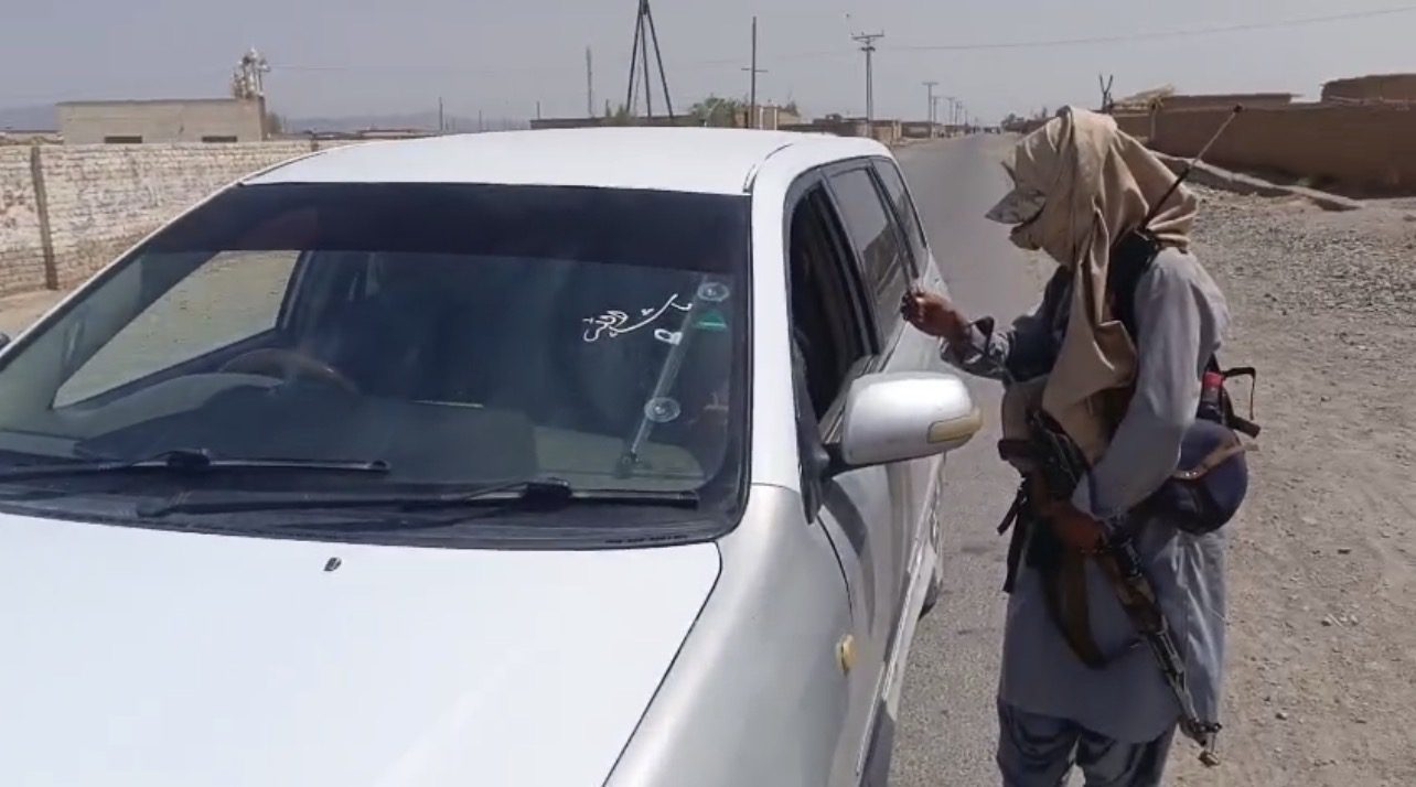 Large Number of Armed Individuals Storm Chagai, Target Government Installations