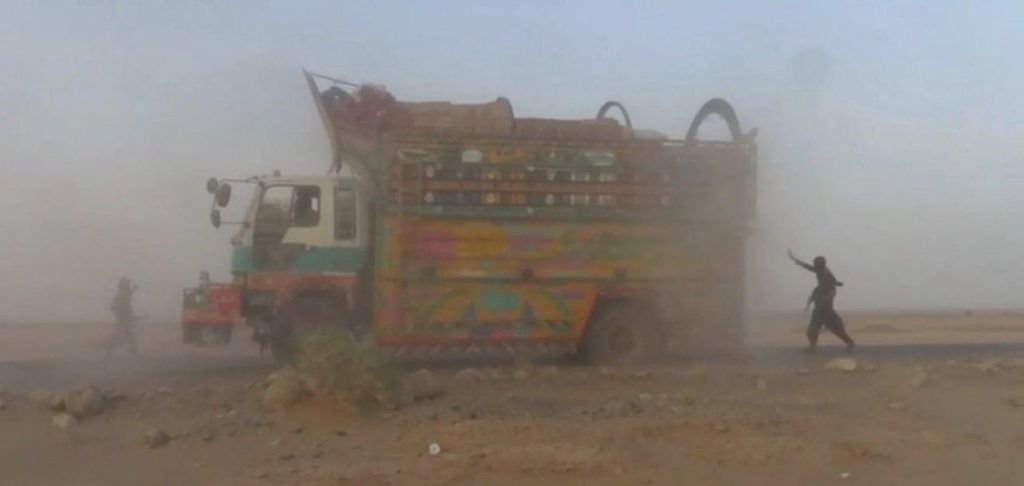 Armed Men Attack Trade Convoy on Kalat-Quetta-Taftan Highway