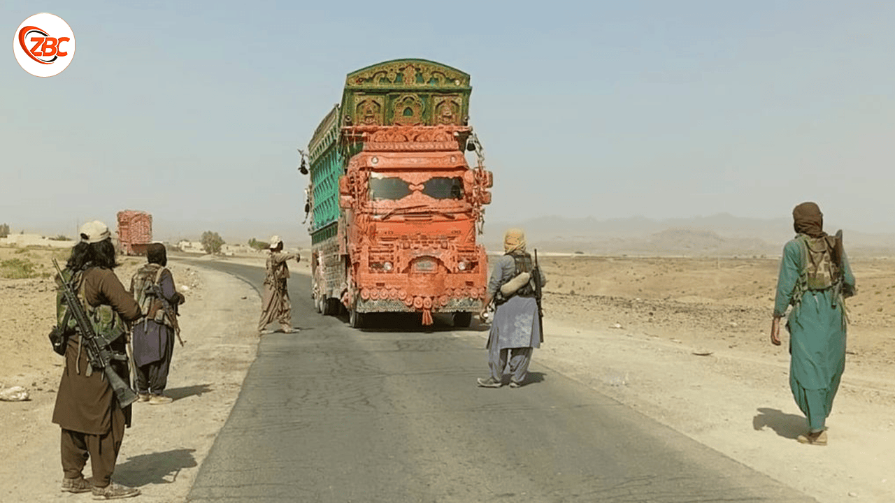 Chagai: Five Large Vehicles Seized by Armed Men on Trade Route