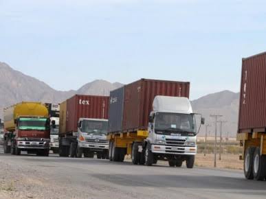 Armed Men Seize Two Cargo Vehicles on Quetta-Taftan Trade Route in Chagai