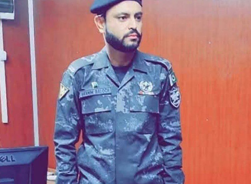 Armed Men Abduct Five Passengers, Including a Customs Official